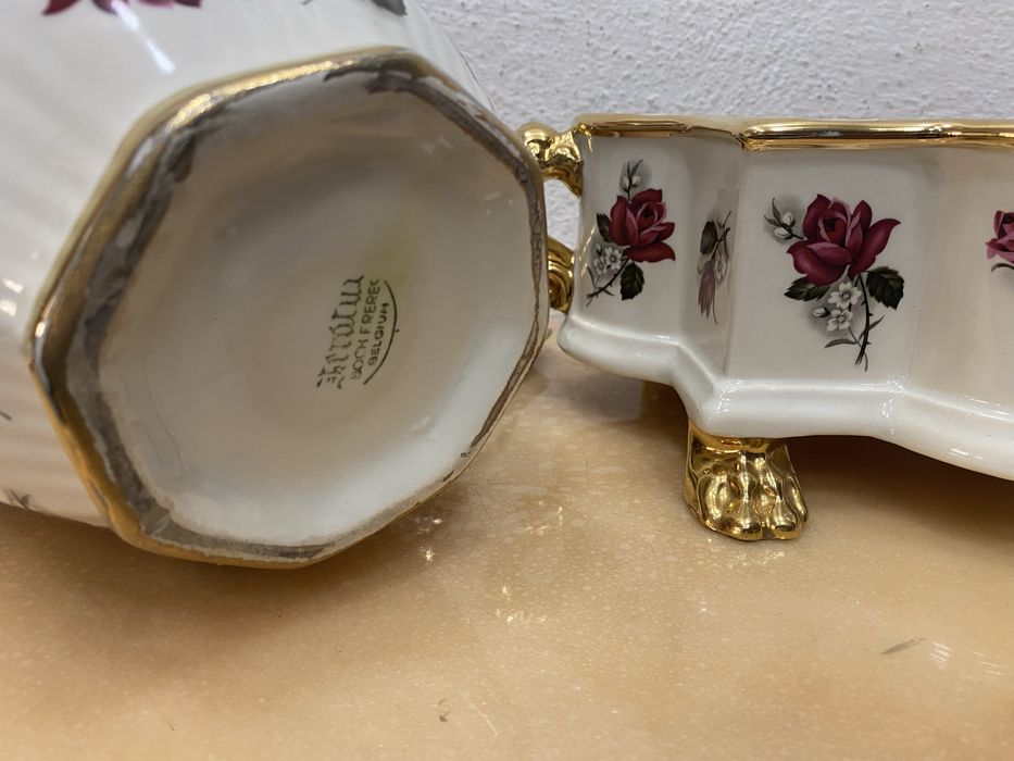 Порцеланов сет на Boch Belgium ваза и кутия за бижута