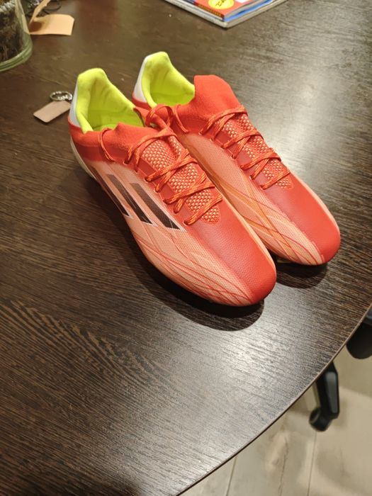 Бутсы футбольные новые