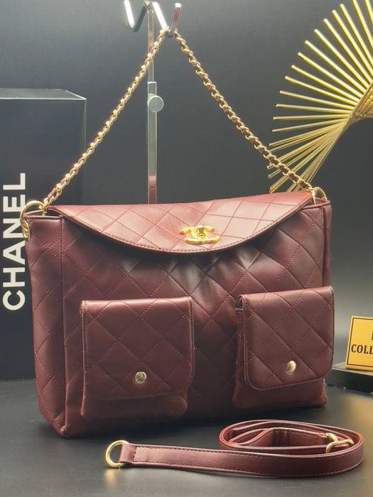 Geanta Chanel noua !!! Dimensiuni 35/23 !!!