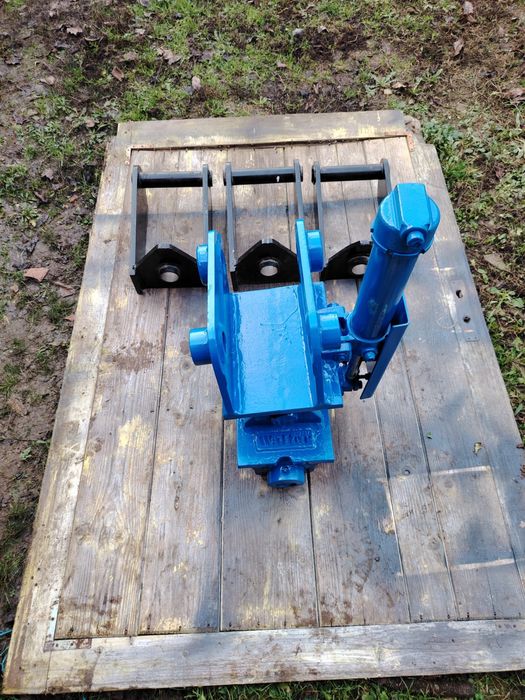 Cupla rapida hidraulica cu inclinare/ powertilt pentru miniexcavatoare