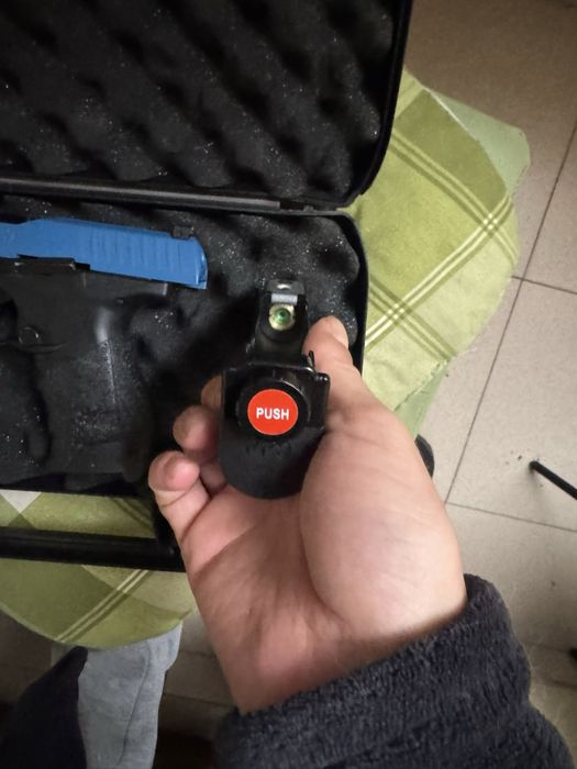 Vand pistol CO2 Umarex ppq m2