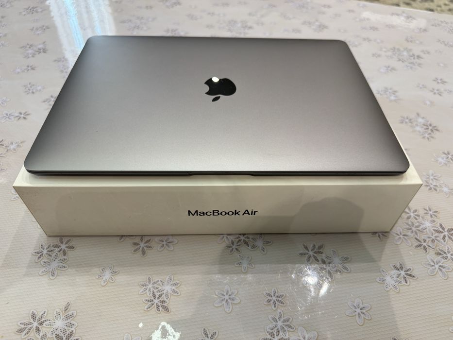 Apple Mackbook Air