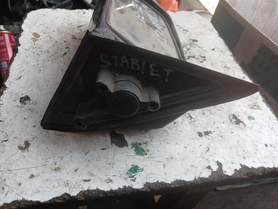 Зеркало Тоета Старлет левое