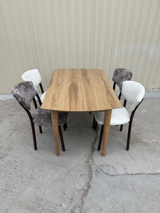 Stol stul kafe restaran va honadon uchun