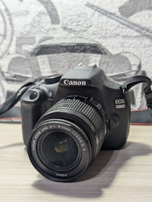 Продам Canon 1200d с китом 18-55