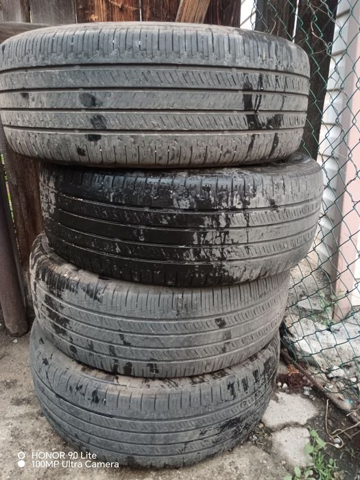 Продам шины автомобильные
