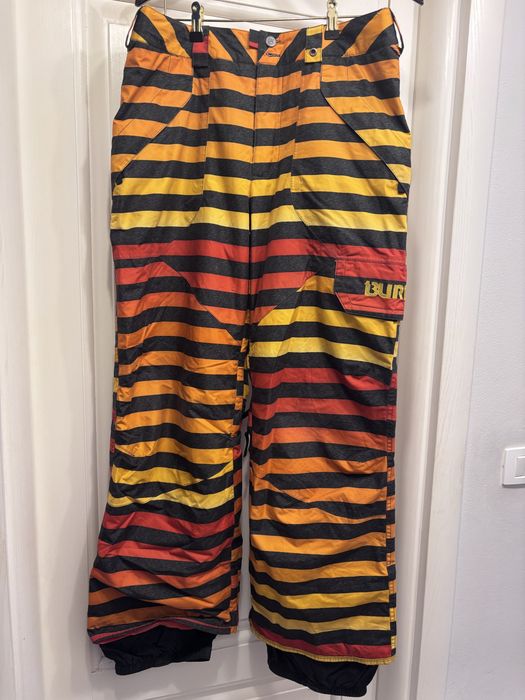 Vand costum Burton  (pantaloni +Geaca)