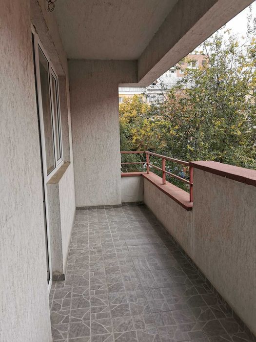 Apartament 2 camere de închiriat – zona Nicolina, etaj 1, aprox. 70 mp