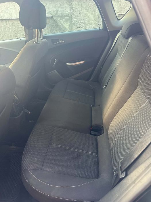Opel Astra J 2011 1.3 CDTI