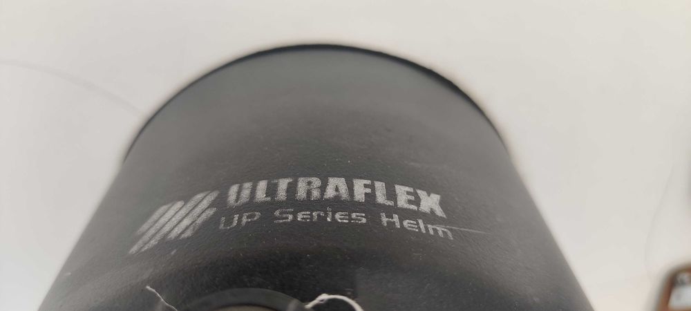 Vand barca RIB Tornado 5.8 cu Peridoc