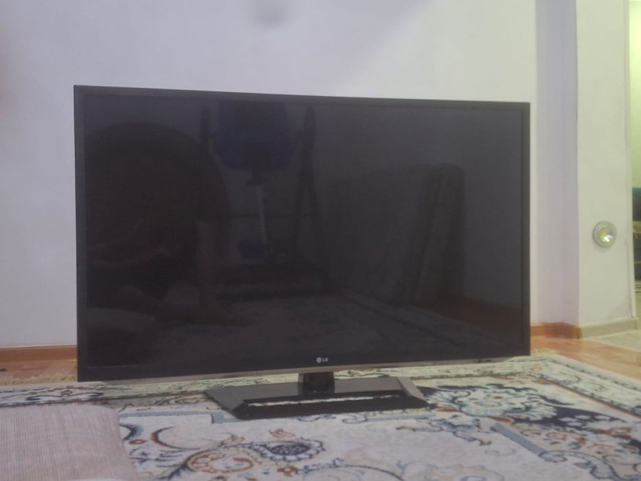 Продам ценсорный телевизор