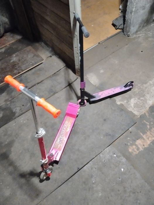 Самокаты  в отличном состоянии...