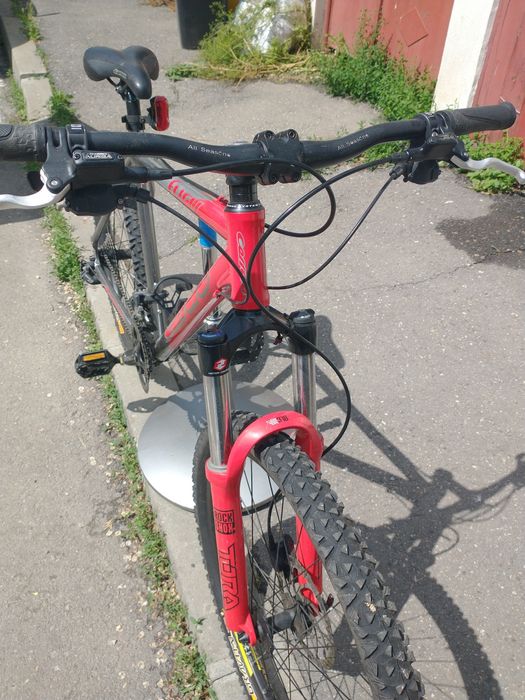 MTB Carrera Fury( Cadru L, Furca RockShox, Frana Hidraulic)