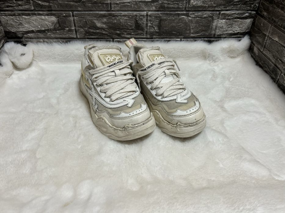Off White Odsy 1000