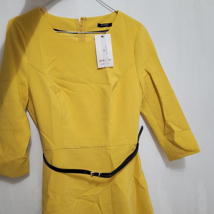 Vând rochie NOUA, cu eticheta, mărime 36