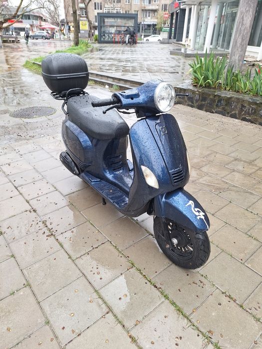 Продава се скутер BTC 50  кубика - нов внос