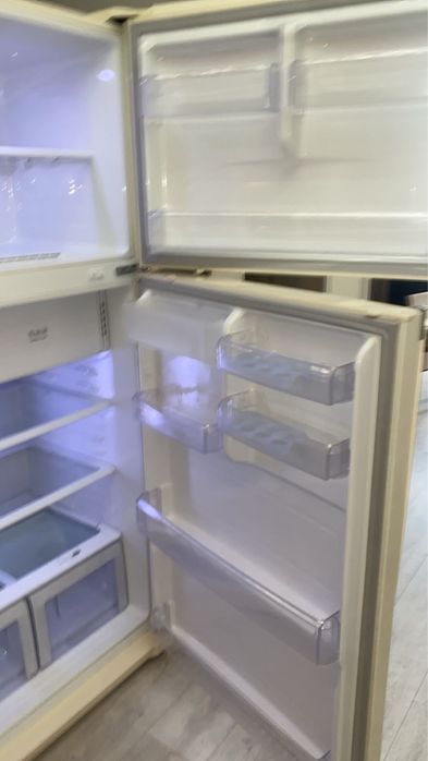 Продам холодильник samsung