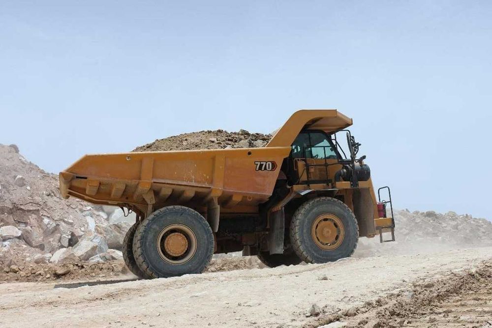 Внедорожный самосвал CAT [770] 38,6тон