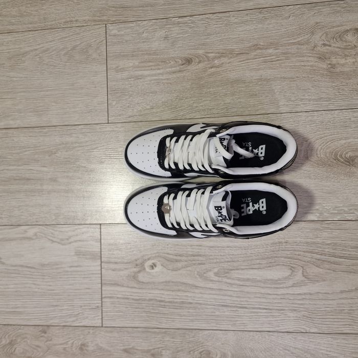 Bapesta negru si alb