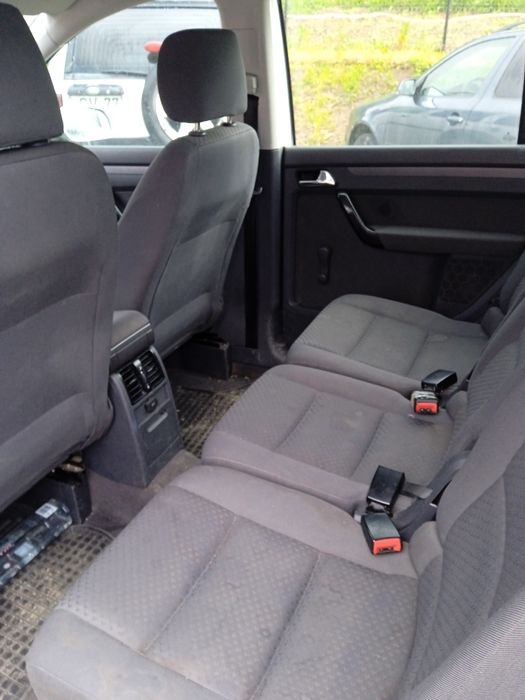 VOLKSWAGEN Touran 2005 — imagine 4