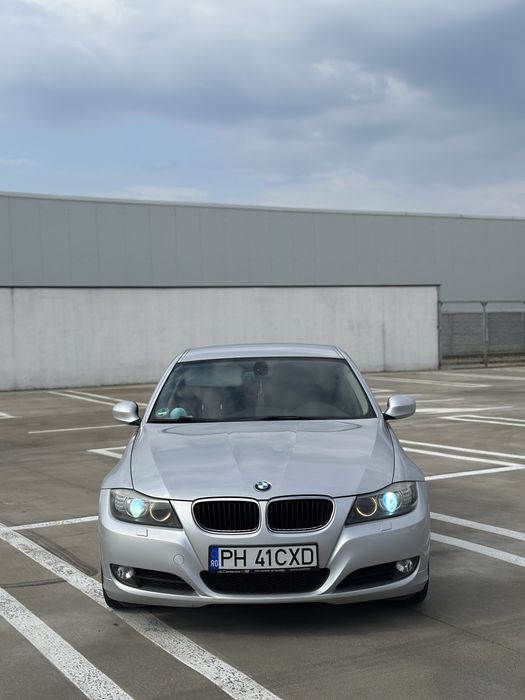 BMW SERIA 3 2010