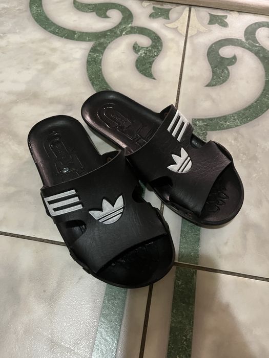 Продам шлепанцы