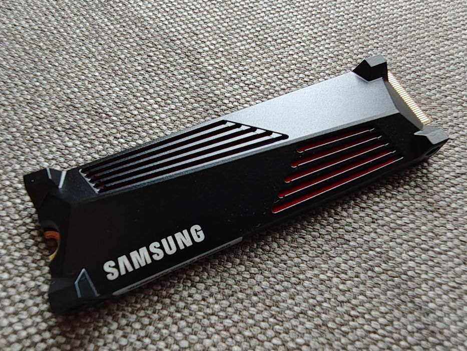 SSD NVMe Samsunsg 990 Pro Heatsink 1TB Garanție Decembrie 2027