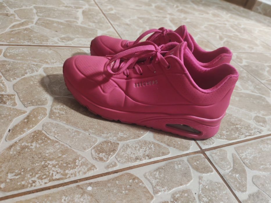 Маратонки sketchers