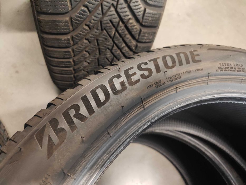 2бр.зимни гуми 265/40/20 Bridgestone