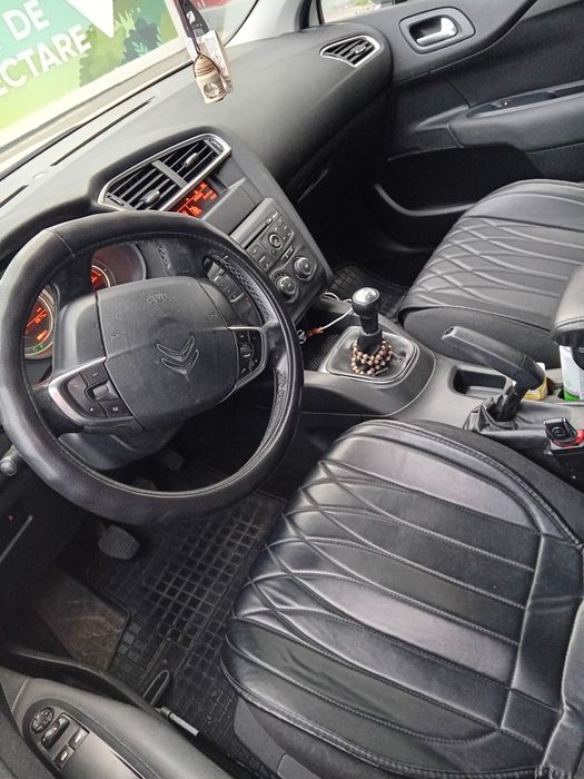Citroen C4 2016.