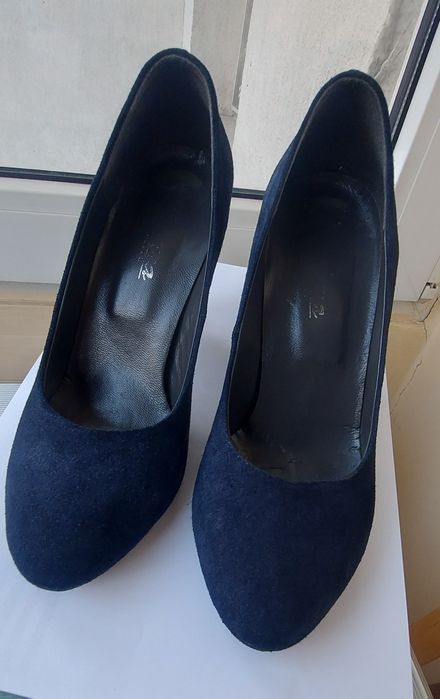 Pantofi cu toc gros piele intoarsa naturala , bleumarin