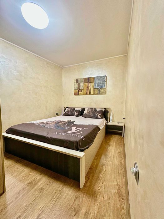 Двустаен апартамент за продажба в Сарафово