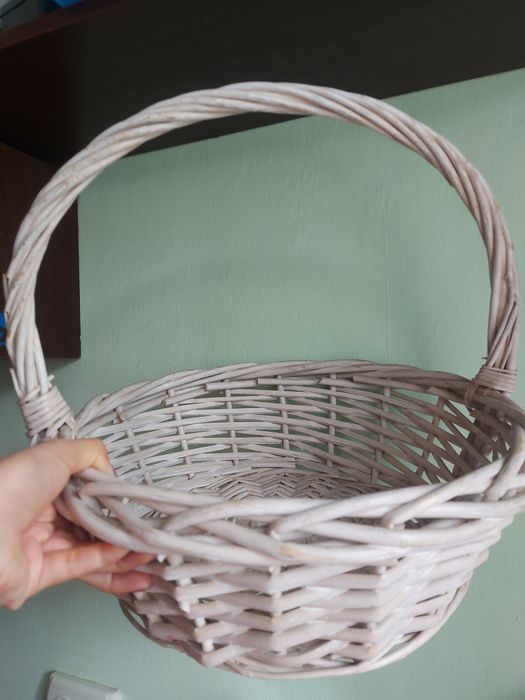 Корзина с ручкой