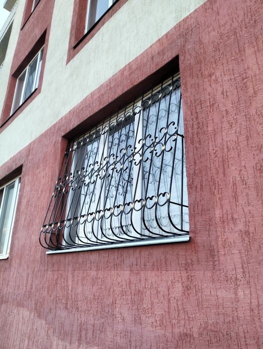 Решётки на окна металлические