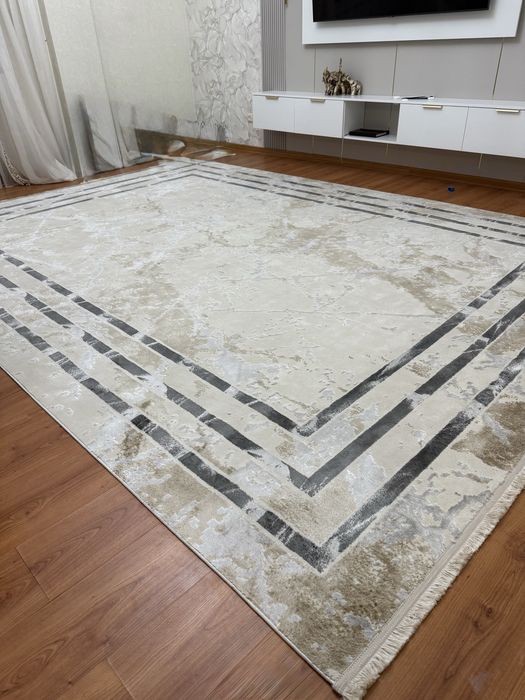 Продам ковер в отличном состояний