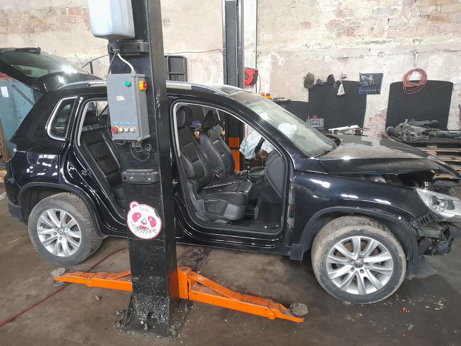 Dezmembrez Volkswagen Tiguan - 1 (5N) (2007 - 2011), 2.0 tdi CBAB, manual, CBAB, LMU