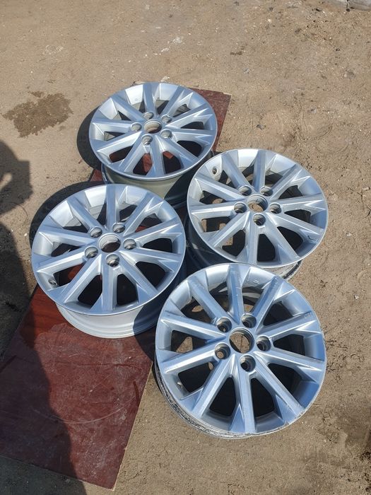Продам диски от КАМРИ 50-55