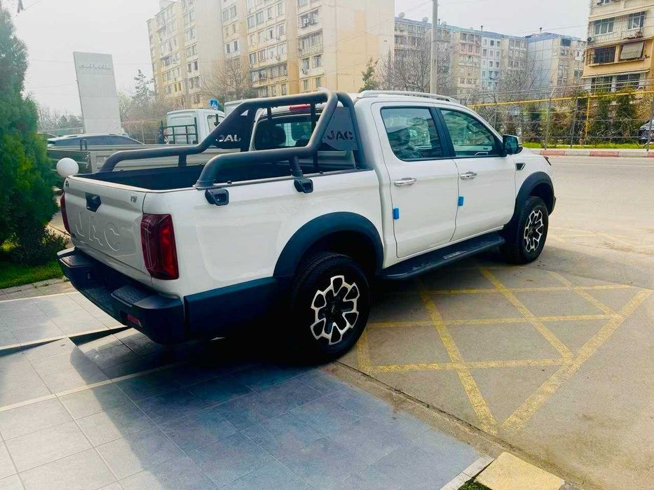 JAC T9 Pikup - Brendning yetakchi pikap modeli