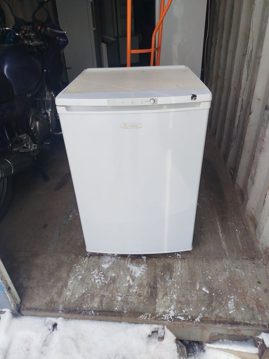 Продам морозильник