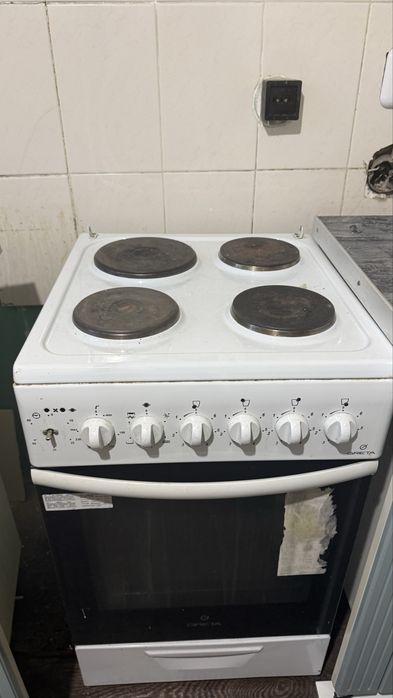 Срочно продам плиту сост 9/10