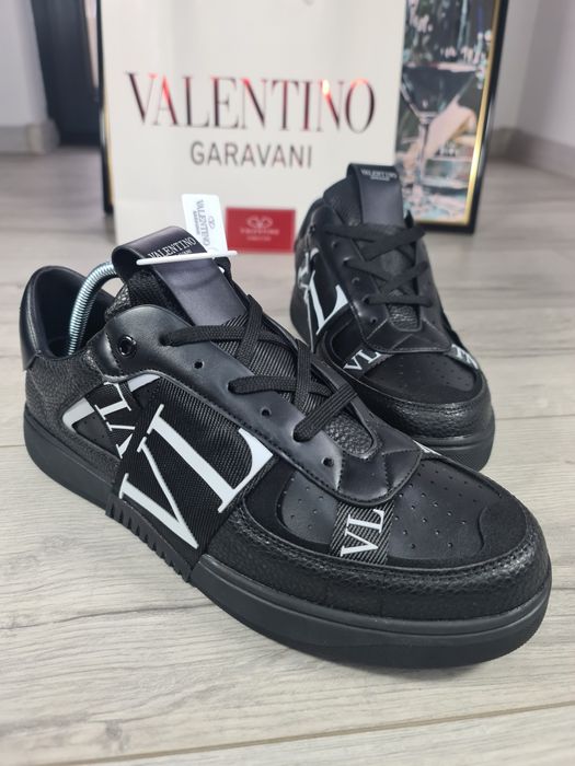 Sneakers-Valentino-VL7N-Negru-Transport-Gratuit-Breloc-LV+Parfum