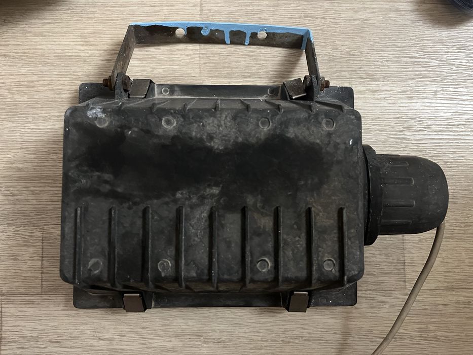 Прожектор света - рабочий