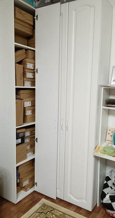 Угловой шкаф для обуви