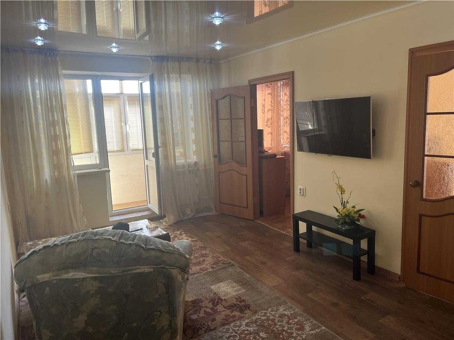 4 комн квартиру по пр Строителей