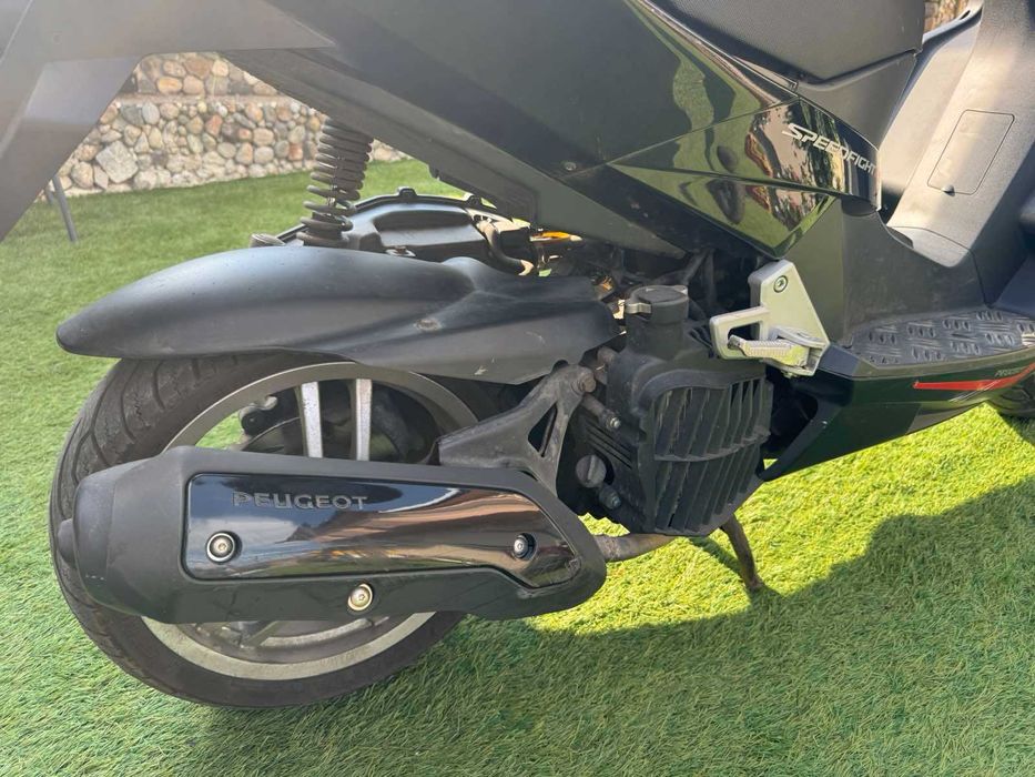 Peugeot Speedfight 4