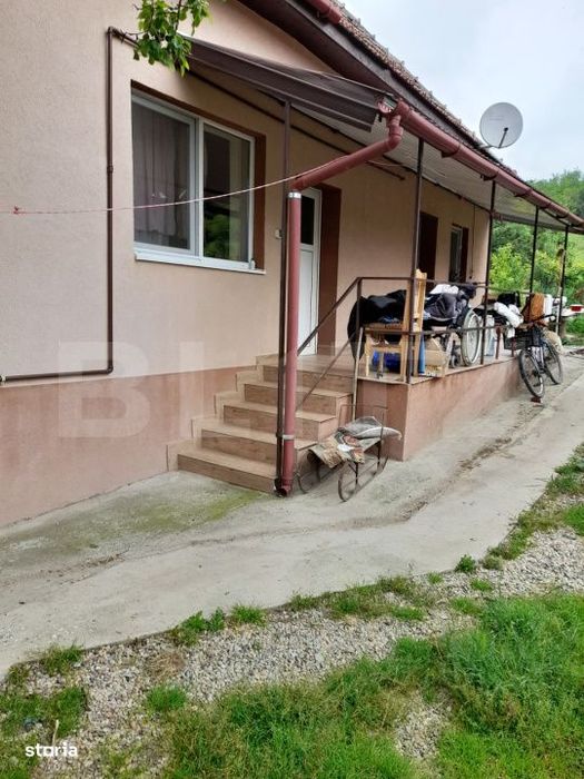 Casa individuala cu 2 camere de vanzare, Zona Ocna Mures