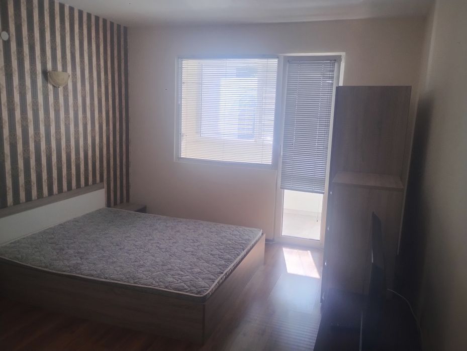 Дава се под наем Двустаен апартамент в Добрич, Христо Ботев - 68 кв.м за 183.6 € - Снимка #4