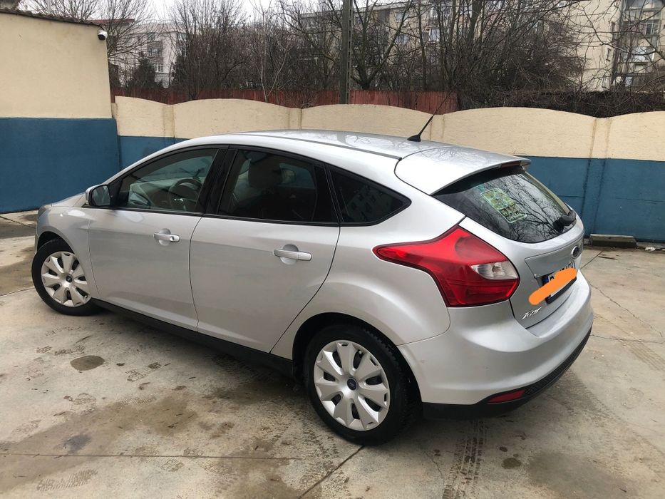Vând Ford Focus MK3 hatchback diesel