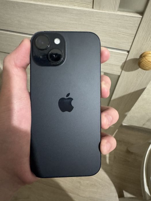 Продам Iphone 15