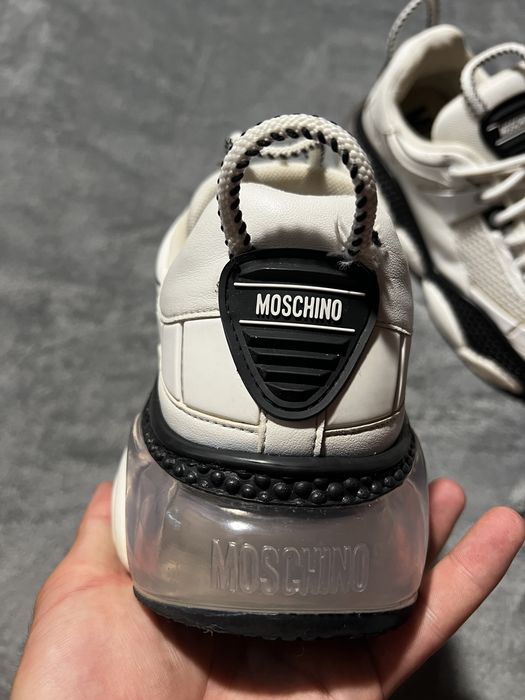 Adidasi Moschino